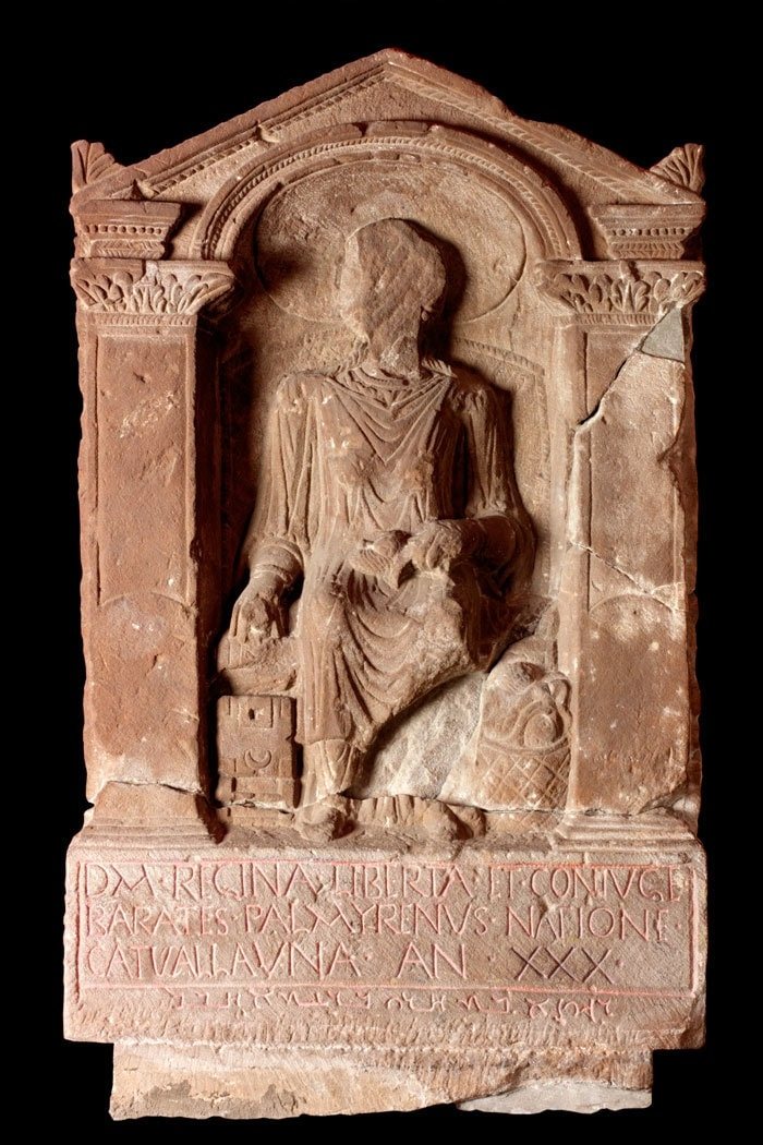 The tombstone of Regina from the Roman fort of Arbeia (South Shields, northern England). The Latin says that Regina, a Catuvellaunian, freedwoman and wife of Barates of Palmyra, died aged 30. Below it, in Palmyrene, 𐡴𐡢𐡩𐡮𐡤 𐡡𐡶 𐡧𐡴𐡩 𐡡𐡴𐡰𐡶𐡠 𐡧𐡡𐡫 (rgynh bt ḥry brʿtʾ ḥbl): “Regina, the freedwoman of Barates, alas.”
