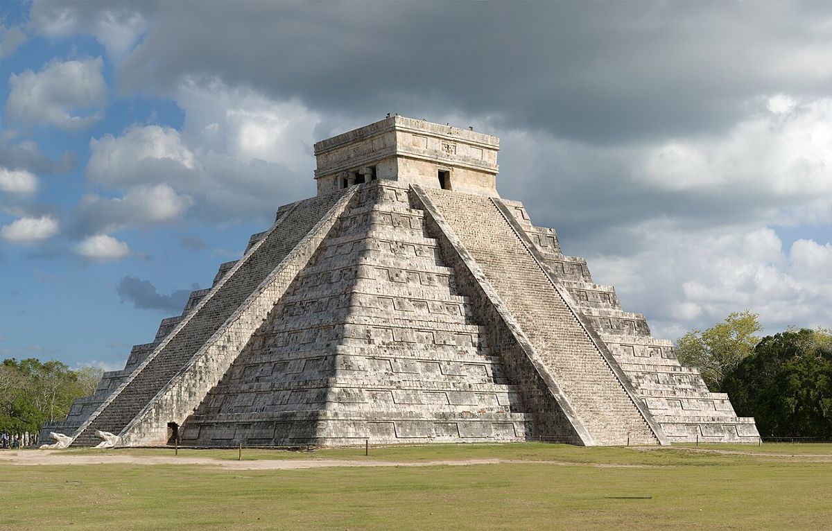 The Temple of Kukulcán (El Castillo) at Chichén Itzá in Yucatán, one of the leading cities of the north after the southern cities declined.