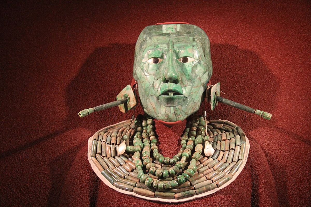 The jade funerary mask and collar of King Kʼinich Janaabʼ Pakal from his tomb. National Museum of Anthropology, Mexico City.