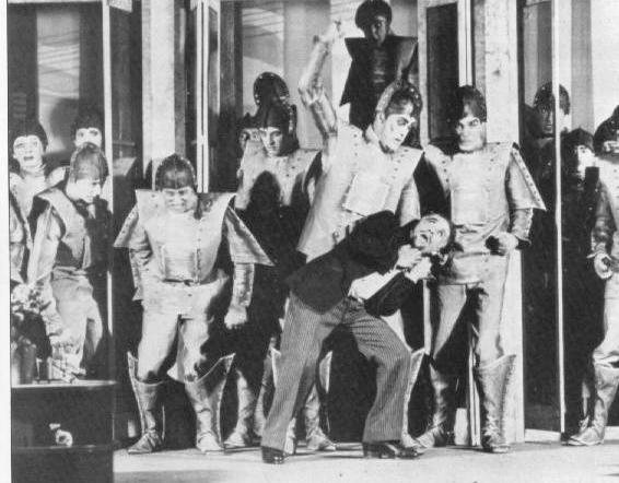 Robots on stage: R.U.R. performed by the Theatre Guild touring company from New York, 1928–1929.